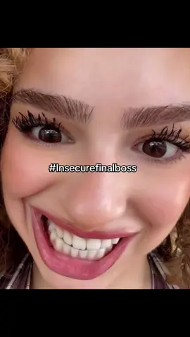 She’s so insucre I can’t 💀 #elianakalogeras #kalogerassisters #jessicaalba #insecure #foryoupage 