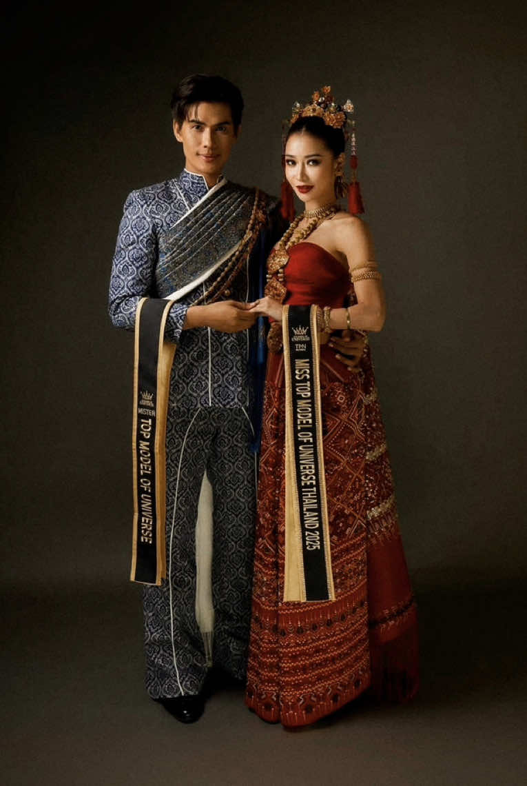 กราบขอบพระคุณทีม TPN GLOBAL ที่ให้ KHAMKOON GALLERY เป็นส่วนหนึ่งในการดูแลเครื่องแต่งกายในโอกาสสำคัญ #อารยะธรรมที่ค้ำคูณ #ผ้าไหมแพรวา #tpnglobal #ทรงกลดกุลฉัตร #เยเย่ภัสรานันท์