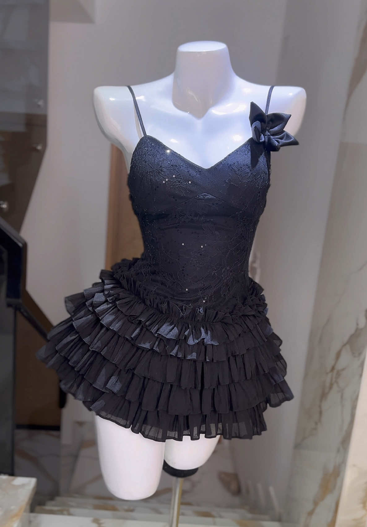 Lên đồ thoai mấy bà #titlunglinh #thoitrangnu #vayxinh 