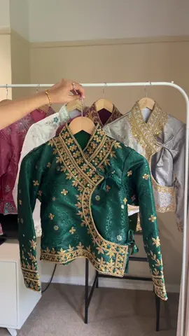 Heavy embroidery on tas-kuchin choli available now✨❤️ Dm us for more info🩵 #fyp #SmallBusiness #choli #chahana1_ #nepaliinuk🇬🇧🇳🇵 cultural dress in Uk.