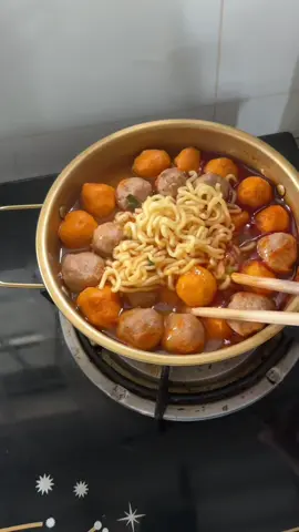 Cái chảo huyền thoại của tui😂😂😂