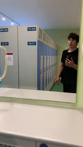 как-то все тяжело, вес не набирается, плечо болит