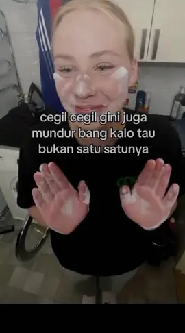 🏃🏻‍♀️‍➡️🏃🏻‍♀️‍➡️