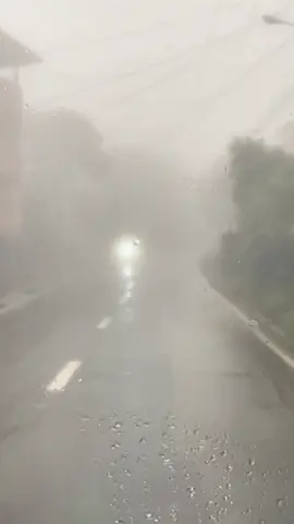 zero visibility nga haha #baguio #travel #fyp #visibility #rainyday 