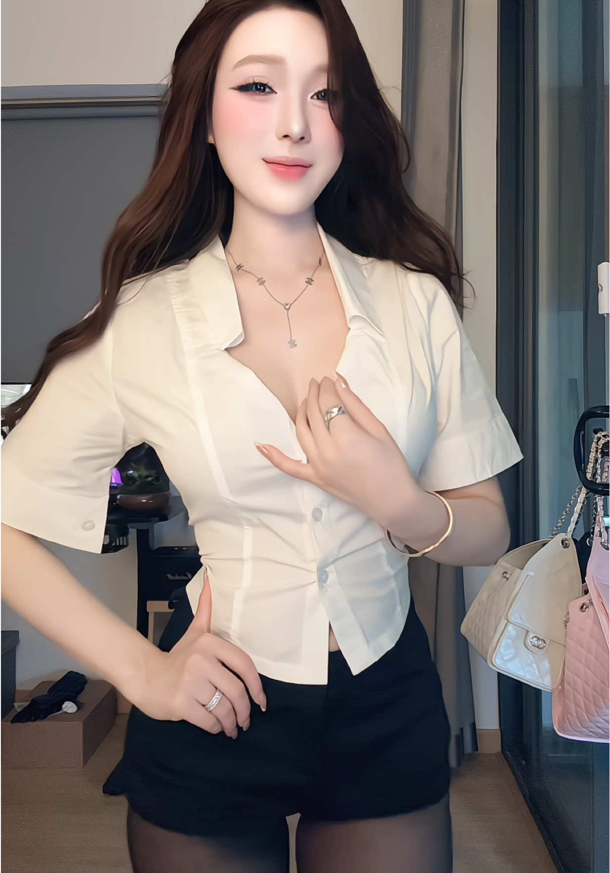 em Nhàn mới đến khúc mấy cái cúc lúc đóng lúc mở th🤧🤧