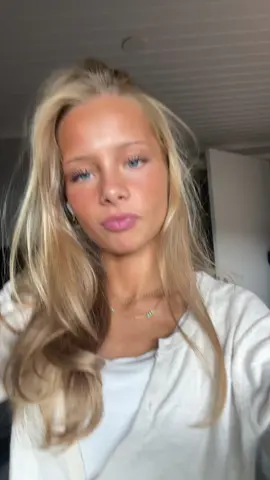 Kika in @Pars💫 turné runt om i sverige #foruyou #fyp 