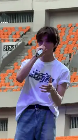 CAKEP BANGET😭😭😭 #jisung #parkjisung #tds4jakarta #tds4