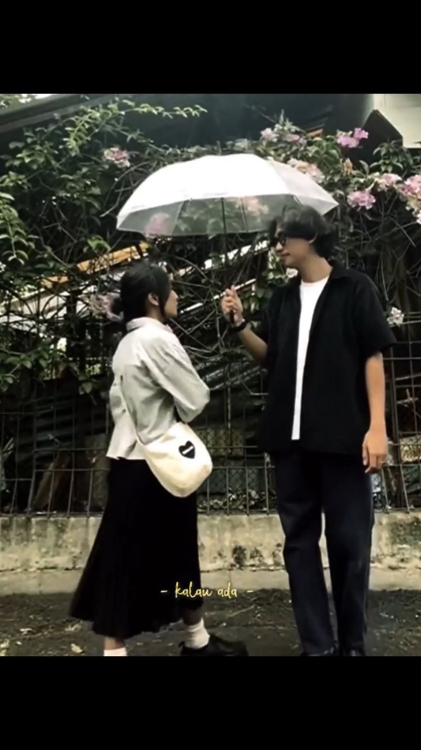 #CapCut versi 11 klip kalau ada sembilan nyawa mau samamu saja...  #templatecapcut #templatenuy #alamak #rizkyfebian #adriankhalif #couple #lyricsvideo #trending #viraltiktok #fyp #11klip 