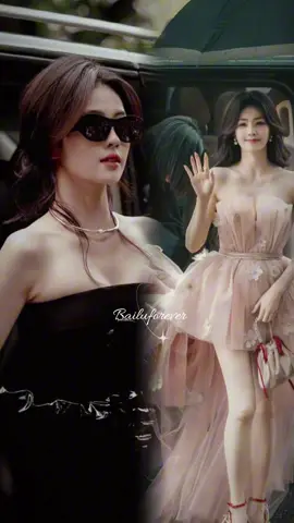 Một khoảnh khắc là đại tiểu thư kiêu kỳ, khoảnh khắc khác lại là công chúa ngọt ngào. Bạch Lộc luôn biết cách làm trái tim người ta rung động 💫 😍🌹#bailuforever #bailu #白鹿 #EmporioArmaniSS26 #JimmyChooSS26 