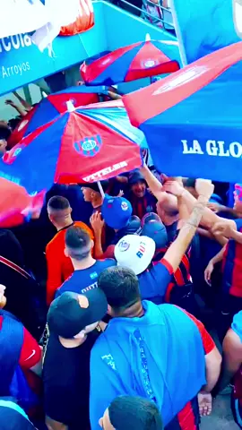 Hoy juega el ciclón💙❤️💙 #lagloriosabuteller #casla #boedo #sanlorenzodealmagro #sanlorenzoargentina 