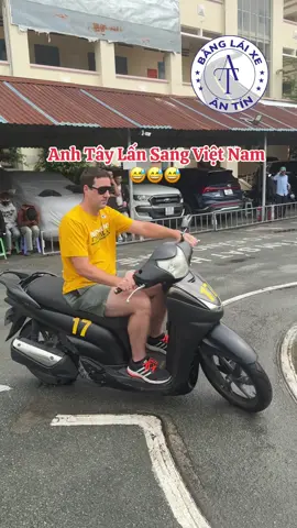 #meolythuyet250 #daotaolaixea1a2 #daotaolaixesaigon #chayvongso8 #sh350i 