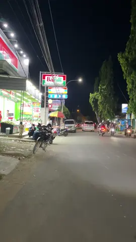 Saat VT ini lewat di beranda kamu, kau sedang bermalam minggu di mana ? #malamminggu #jatirogo #tuban #promomakangajian #viral 