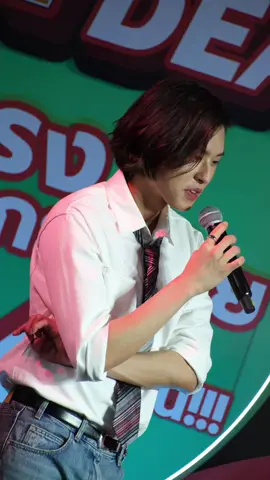 บิวกิ้นดูสนุกกว่าแฟนคลับที่เต้นอีก 5555555555555555555 BILLKIN IN TOYOTA WESTGATE #EasyDriveEasyDealXBillkin #bbillkin 