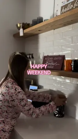 Happy weekend besties!! Having a calm & relaxing morning with my new scincare that I have been obsessing over!! If you are looking for new products, definitely try out @medicube global !!! I hope yall have a great weekend, lmk what you’re doing in the comments💗💗 #skincare #spendthemorningwithme #sahmmorningroutine #SelfCare #morningroutine 