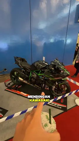 Pilihan syulitt ini mah Kawasaki H2 vs CBR 1000 RR-R Coba komen mending mana ?? #mrcacingracing #cbr1000rrr #kawasakih2 