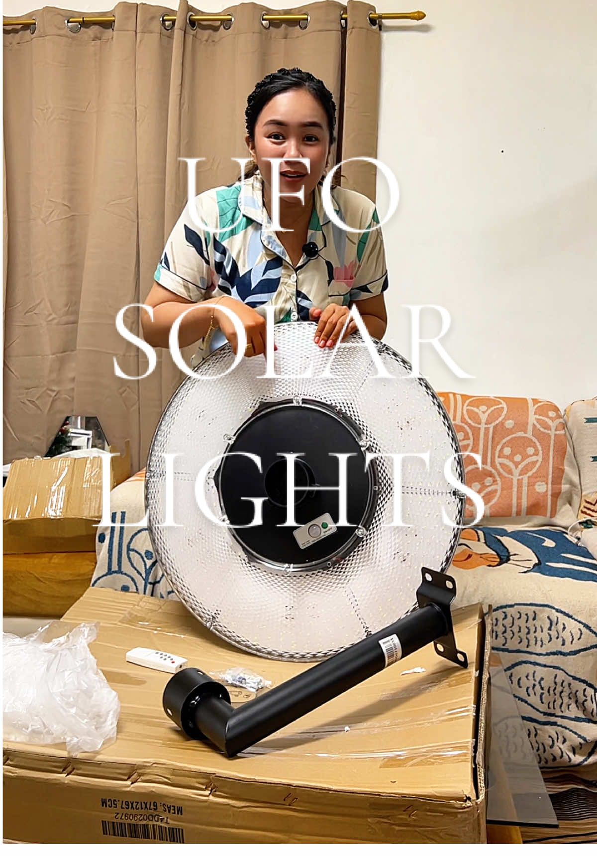 #ufosolarlight  #solarlights #outdoorsolarlight #solarstreetlight 
