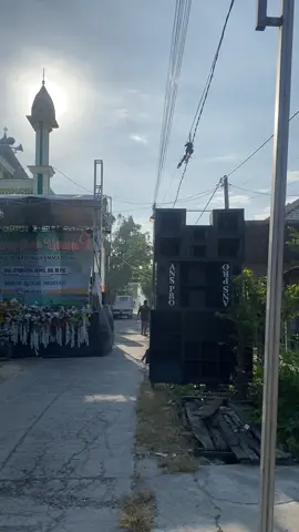 Yang penting midlenya nyantap nyantap🤣 #ansproaudio #ansproaudiolamongan #ansaudiolamongan #soundsystem #soundsystemjawatimur #soundlamongan 