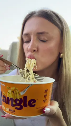 @globalsamyang Weekend mood = tangled up in pasta 🤌🍝 15g protein, ready in 5 mins, available at Carrefour, LULU & Union Coop 🛒 #asmr #mukbang #Foodie #fyp  