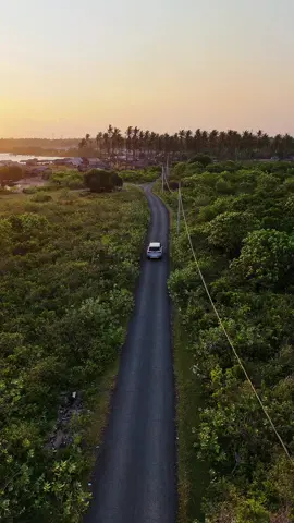 Akan lebih indah lagi kalau jalan sudah full hotmix.jl pantai sawah kabayan - karang malang#binuangeun#lebak#banten#dji 