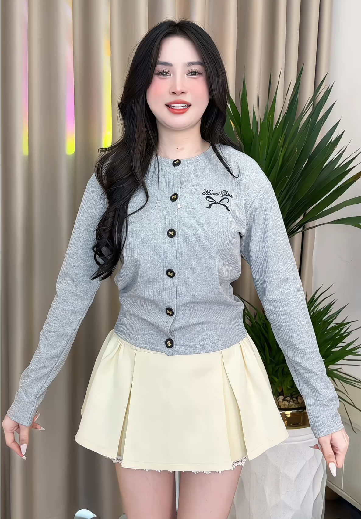 Outfit này hợp từ công sở đến dạo phố 🌆 ♥️#moná #minmetbay #viral #xuhuongtiktok #xuhuongtiktok2025 