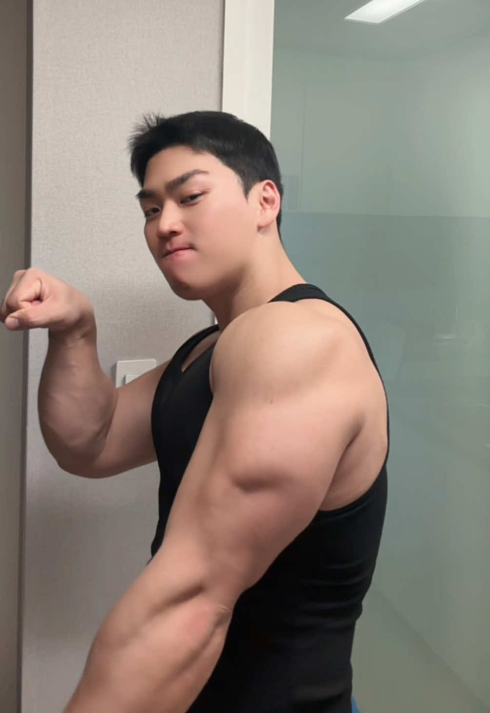 Milkshake wait protein shake 🤣🤣 #fyp #viral #fyp #fypage #foryoupage 