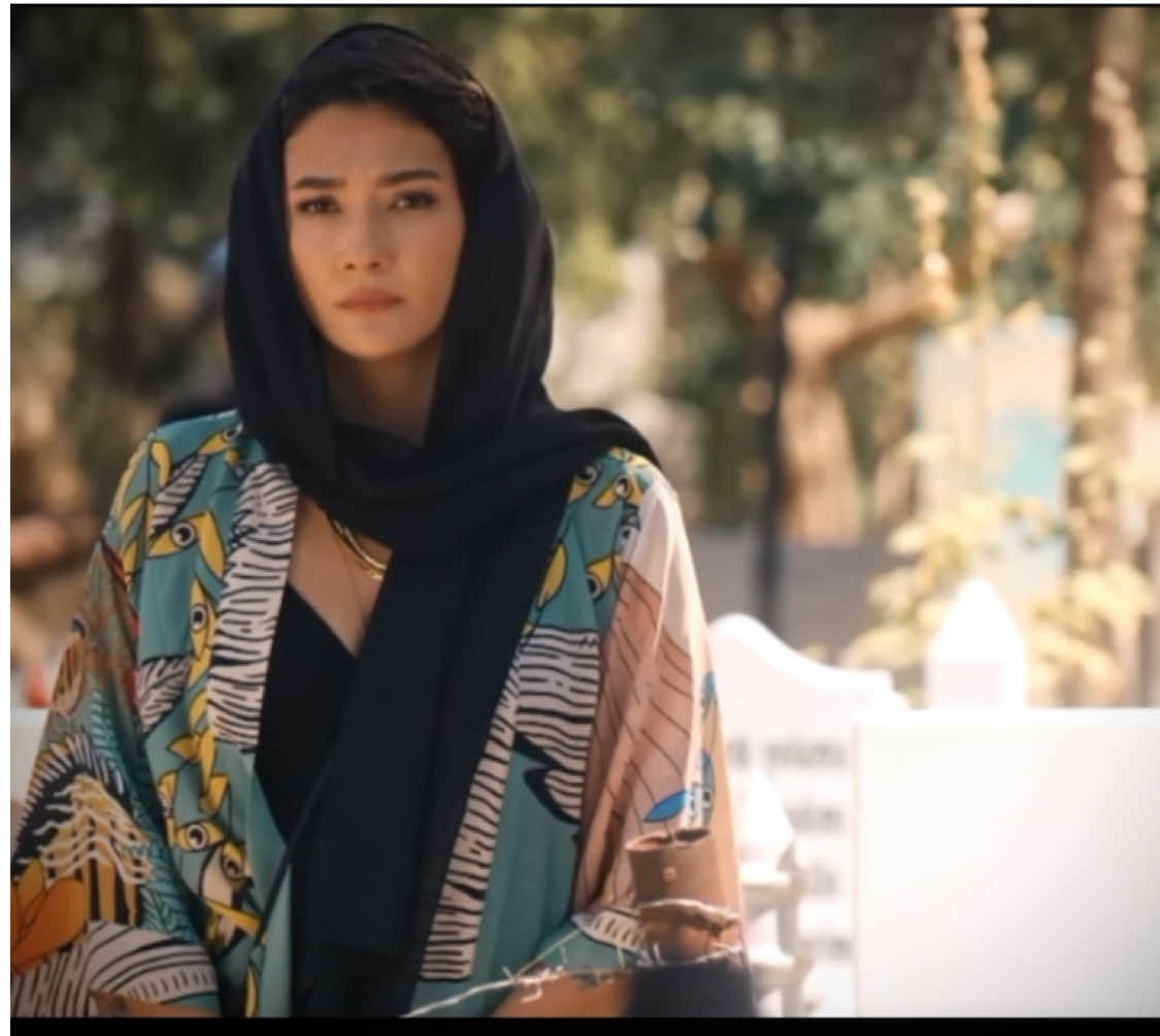 ملك فعلًا امرأه نبيلة 🤍 #HalefKöklerinÇağrısı #مسلسل_الخليفة #AybükePusat #