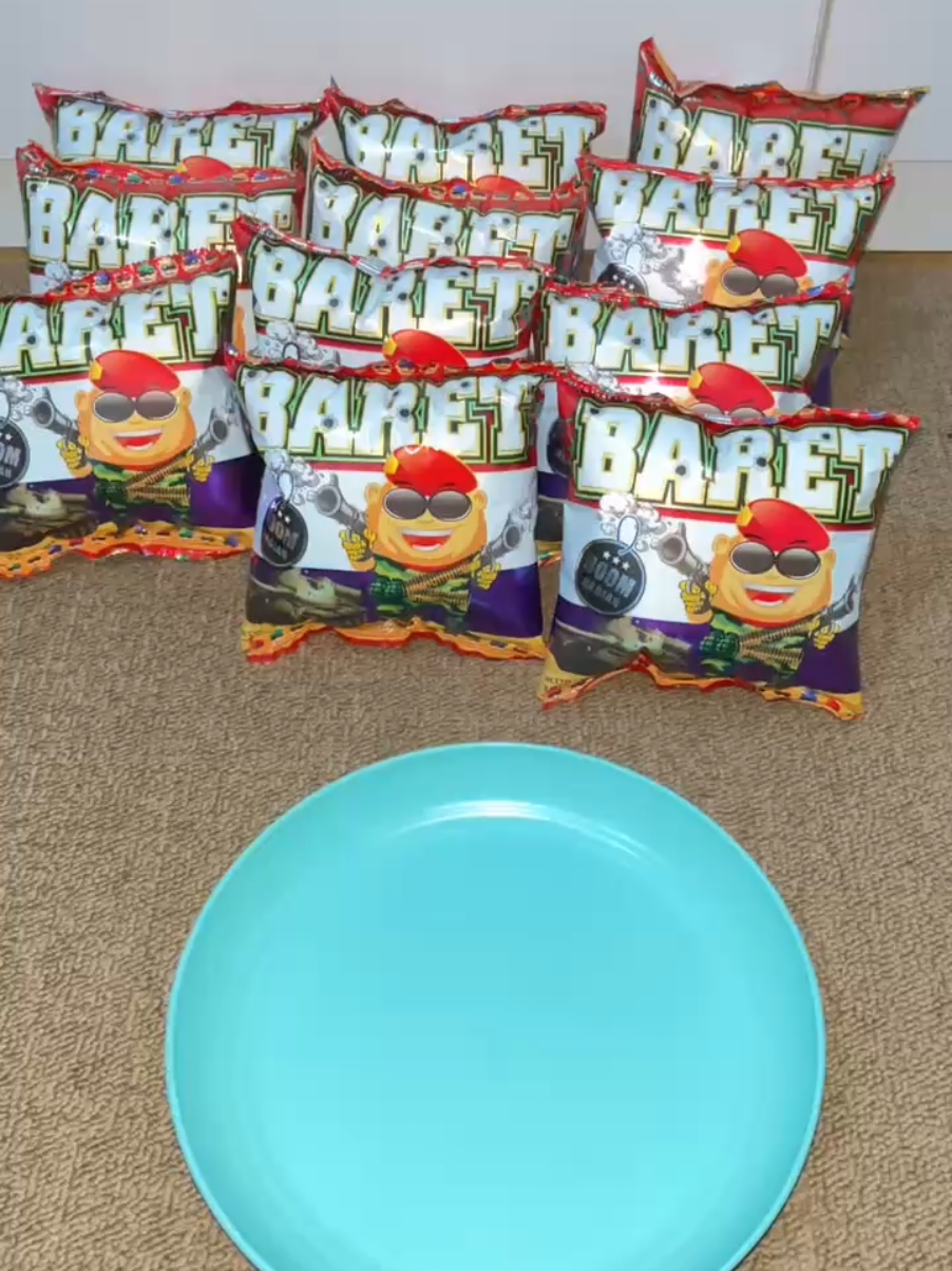 Membalas @bos7508 asyiapp buka ciki baret🫡 lumayanlah cikinya enak  kira2 ciki apalagi yang banyak hadiahnya ya?  #cikibaret  #fypindonesia  #asmr  #fyppppppppppppppppppppppp  #cikiberhadiah 