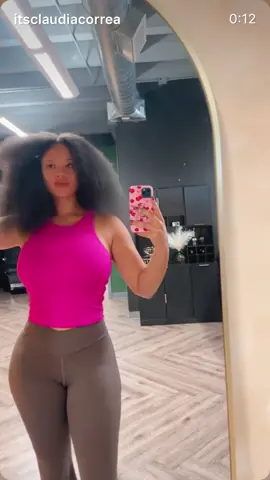 How does she get all the hair in a bob?! Magic 🪄 @Arii 