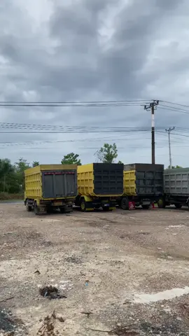 rapat kan barisan saf masih kosong😁#celcius #sopirtrukpunyacerita #@Fahmy Tanjung @Edusss @haris_bn @Hendri_ @agap buzang zerr @haypek_@bletaakk 