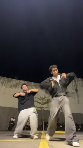 lemme see u twerk 👀 @Amoz DC: @OL |  #dancetutorial, #trendingdance, #tiktokchallenge, #dancechallenge