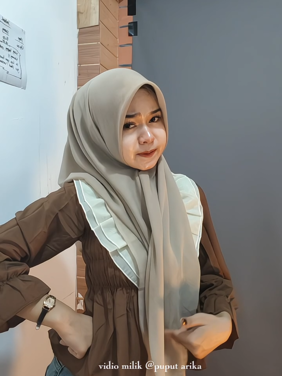 Membalas @nuyyy1512ndang mbaa cepet abiss soalnyaa🥲#blousekorea #atasanwanita #fashiontop #outfitwanita #spilloutfit 
