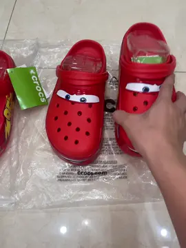 CROCS MQC thì về đây 🛍️🛍️#xuhuong #crocs #crocsmcqueen #fyp #new 