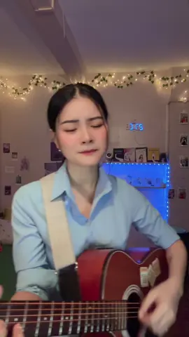 ဆောရီးပါနဲနဲမုဝင်သွားလို့ပါ 🤭🤣