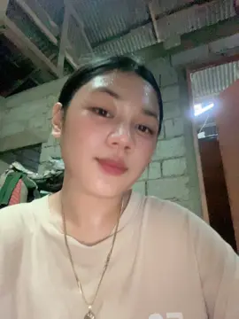 Pawis na pawis ang person HAHAHAHAHAHAHHAHAHAHA