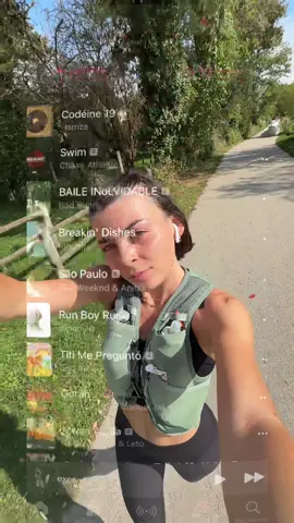 Saturday = Trail day 🤠 With my bestie @Salomon 🤝