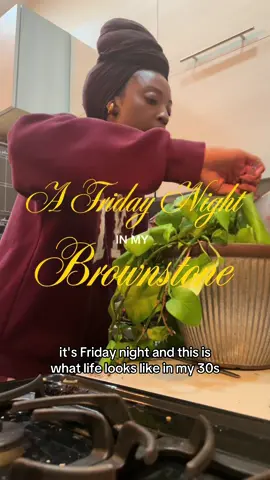 Learning to love slow weekends 💕 #fyp #sololiving #brownstone #fridaynight #oliviadean #apartmentliving #nycliving 