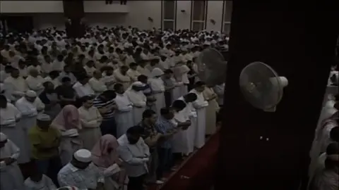﴿وَجَعَلَنِي مُبَارَكًا أَيۡنَ مَا كُنتُ وَأَوۡصَٰنِي بِٱلصَّلَوٰةِ وَٱلزَّكَوٰةِ مَا دُمۡتُ حَيّٗا ﴾ #سورة_مريم الشيخ #ياسر_الدوسري 
