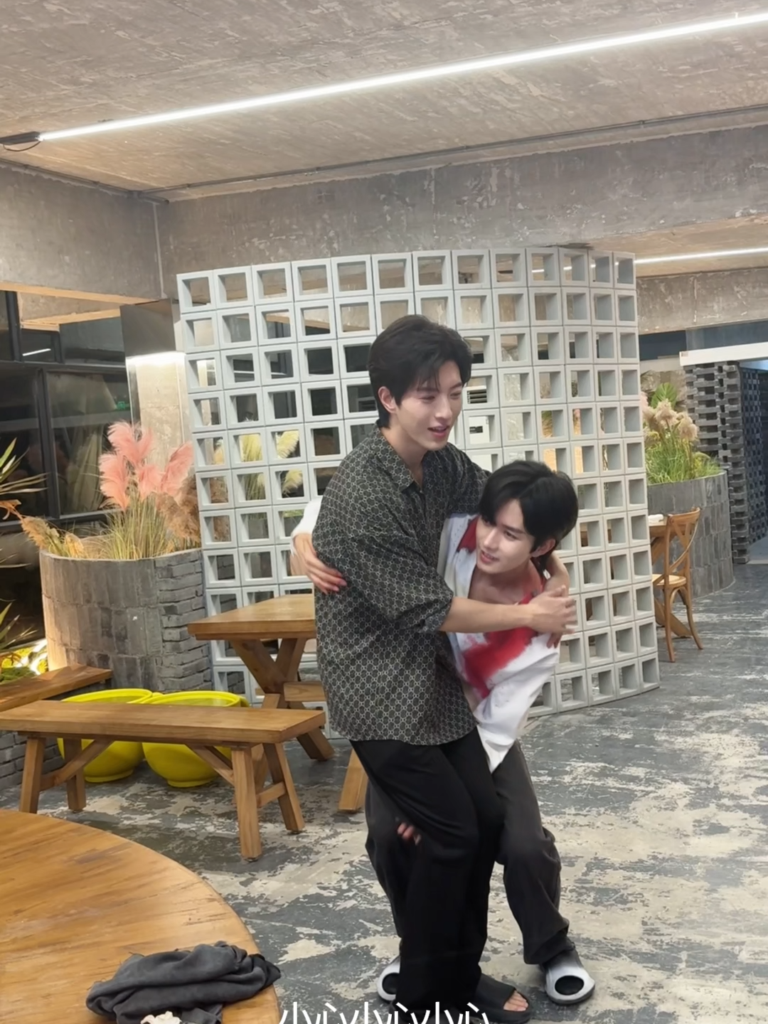 【短花絮BTS】垂涎ABO Desire|加油！你可以的 #ABODesire #DesireTheSeries Come on! You can do it. 每周六晚8點，全球同步更新上線🌏 Every Saturday at 8 PM(Beijing Time) - New Episode Updates Worldwide🌏 #垂涎 #ABODesire #abodesire #desiretheseries #desire #Desire #nongjian #omegaverse #bl #abo #ABO #boyslove #drama #dramaseries #blseries #bts #behindthescene