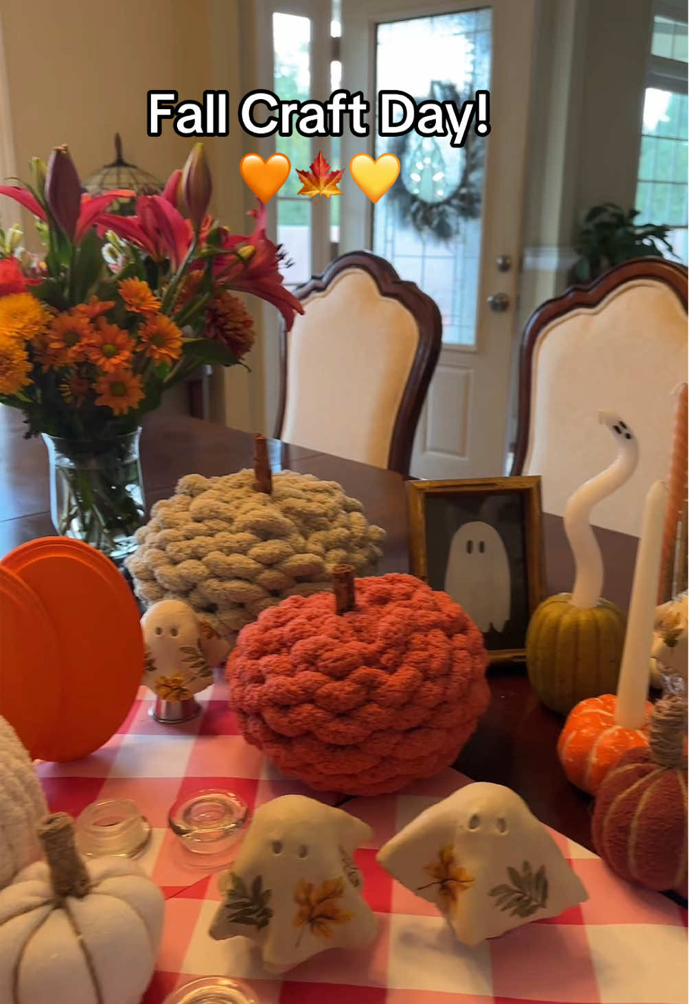 A very successful fall craft day!!!🍁🧡💛 #fall #craft #fentysuperbrandday 
