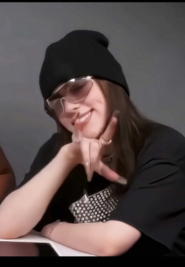 Hot billie eilish clips // billie eilish hot scenepack // #billieeilish #billieeilishedits #scenepack #billie #billxie_aeps 