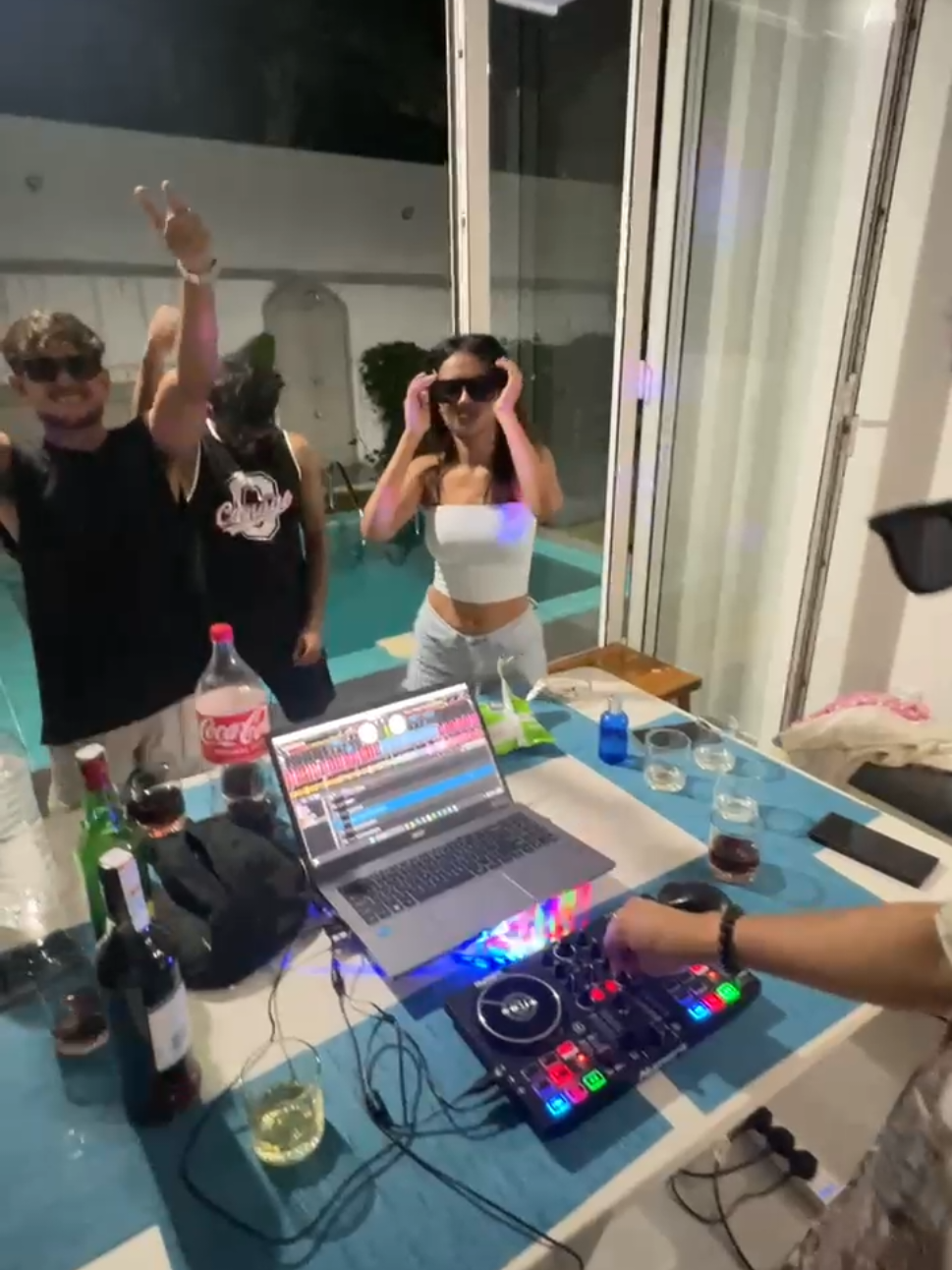 Downsouth 🏝️❤️ . . . #srilanka #downsouth #partypeople #nightife #edm 
