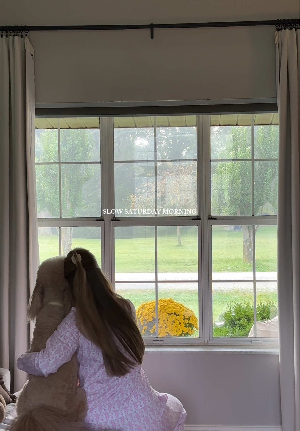 slow morning much needed & all the puppy love 🫶🏻 hoping your weekend is the best!  #slowmorning #morningvlog #morningvibes #morningcoffee #cozyvibes @Nespresso @Chobani @Roller Rabbit @Anthropologie @Emi Jay 