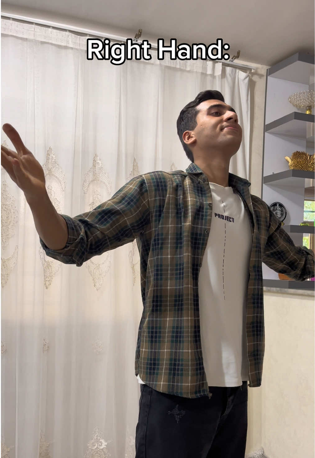 Right hand vs Left hand:💪