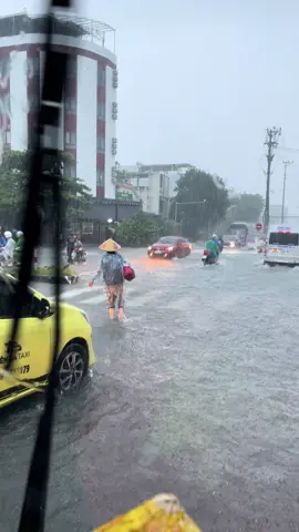 Đà nẵng mùa mưa 😭#dannang 