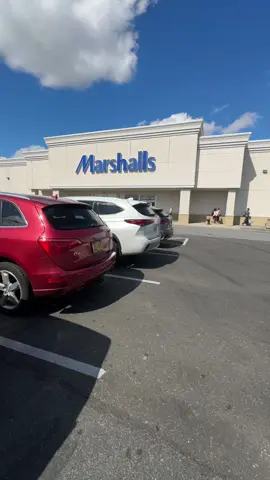 Wow! I had a good time @Marshalls yesterday 🤭 Who wants a haul?! #marshallsfinds #marshallshaul #runtomarshalls #shopwme #shoppinghaul 🛍️🛒