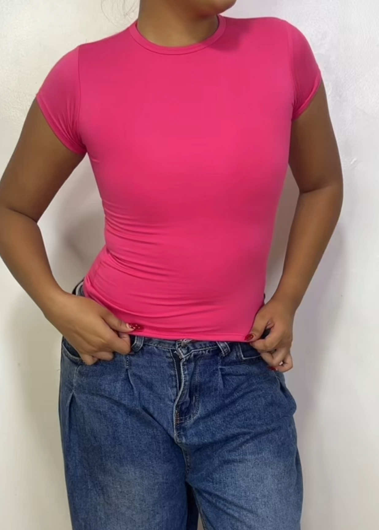 this color on morena 🩷🛍️ #crizia #criziatrendyclothes #basictop #doubleliningtop #hotpink 