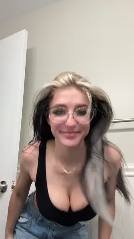 Replying to @Kevin R. This good for you??  #hairflip #hairflipchallenge #makethisviral 