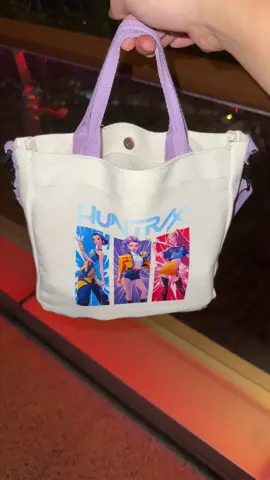But I might have to collect every version of this K-Pop Demon Hunter bag…👀🖤Limited time special ⚡️#kpopdemonhunters #bag #giftideas #rumi #fallfreshness 