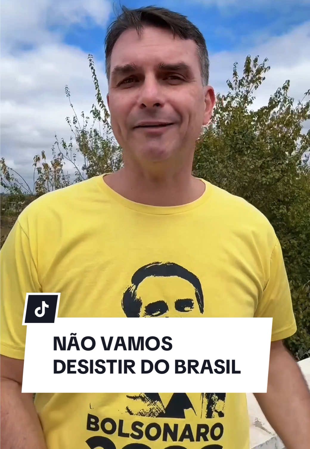Não vamos desistir nunca do Brasil! A luta por liberdade, justiça e democracia só começou. Contamos com seu apoio em 7 de outubro, às 16h, em frente a Catedral de Brasília! #fy #bolsonaro #anistia #ultimasnoticias #flaviobolsonaro 