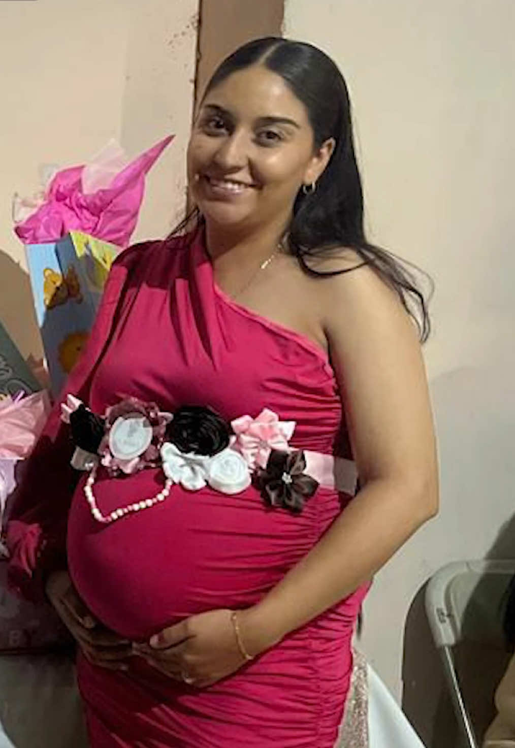 Fátima no pudo conocer a la bebé que estuvo en su vientre; murió en la misma clínica donde perdió la vida Paloma Nicole, su familia exige respuestas #Fatima #PalomaNicole #Durango #Mexico #Negligencia 